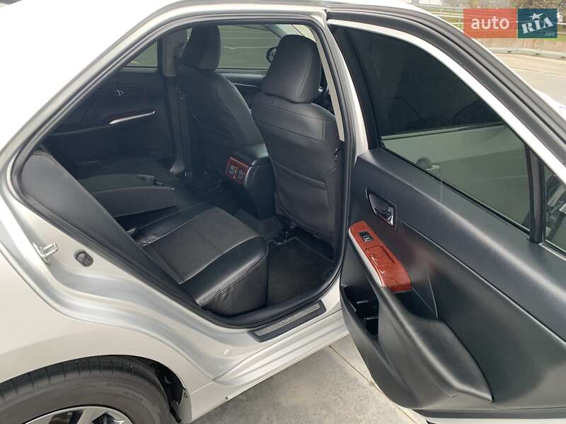 Седан Toyota Camry 2011 в Києві