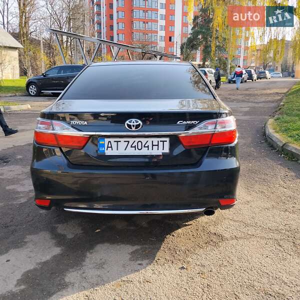 Седан Toyota Camry 2017 в Івано-Франківську