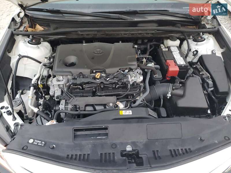 Седан Toyota Camry 2024 в Одессе