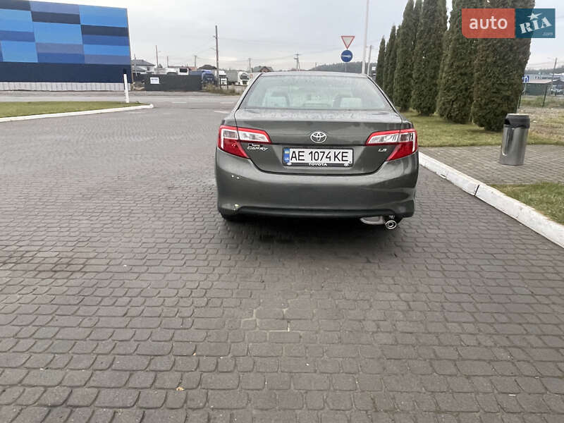 Седан Toyota Camry 2012 в Львове