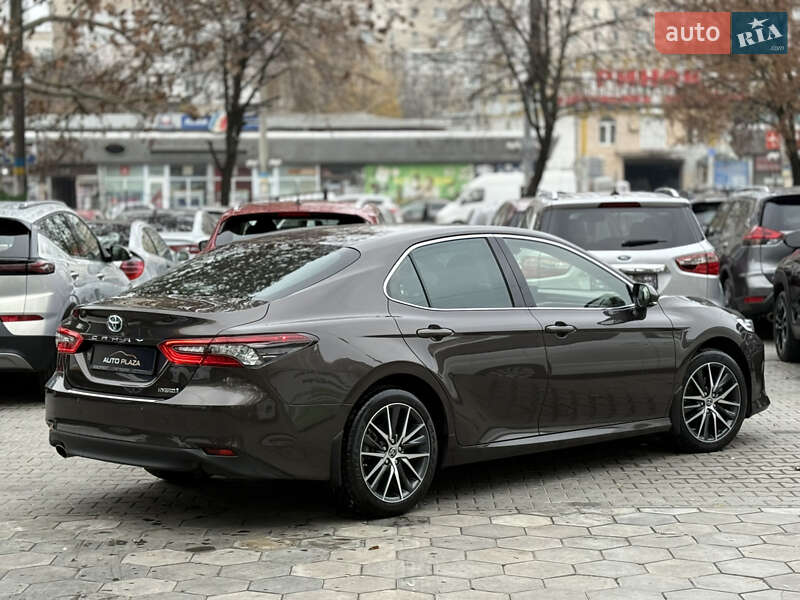 Седан Toyota Camry 2021 в Одессе