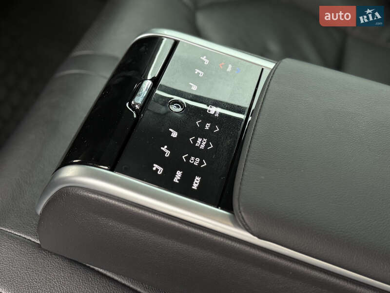 Седан Toyota Camry 2021 в Одессе