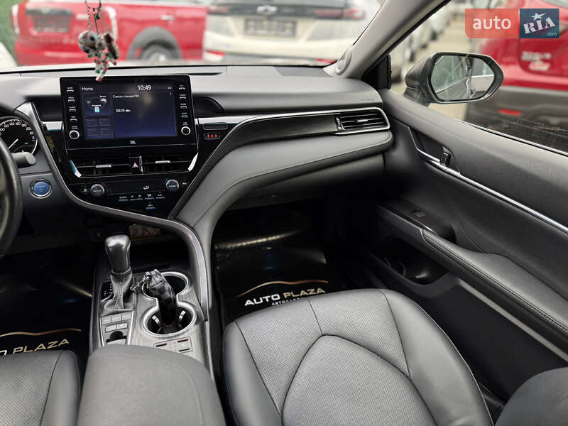 Седан Toyota Camry 2021 в Одессе