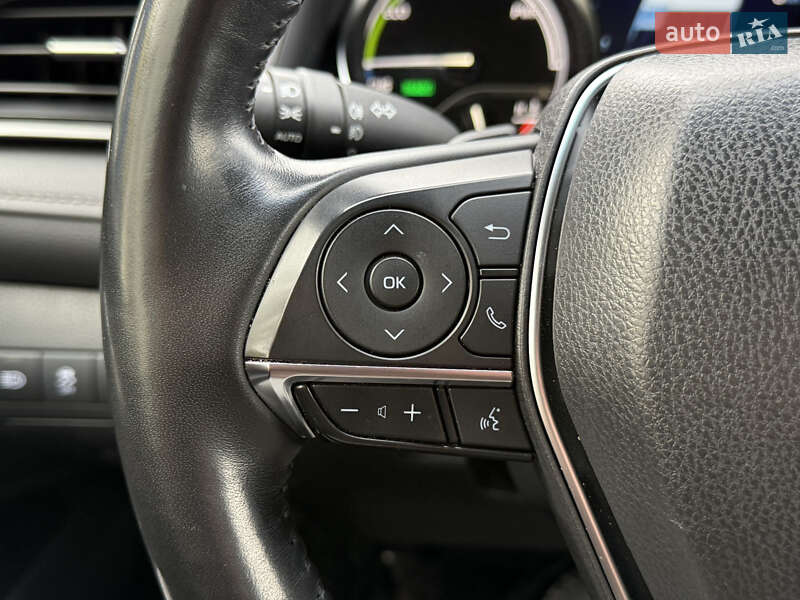 Седан Toyota Camry 2021 в Одессе