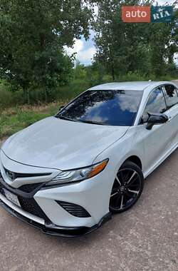 Седан Toyota Camry 2020 в Києві