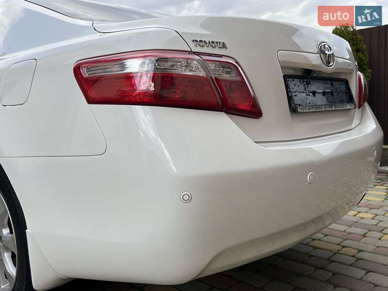 Седан Toyota Camry 2011 в Івано-Франківську