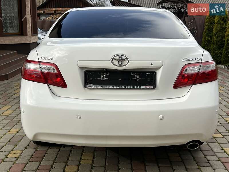 Седан Toyota Camry 2011 в Івано-Франківську