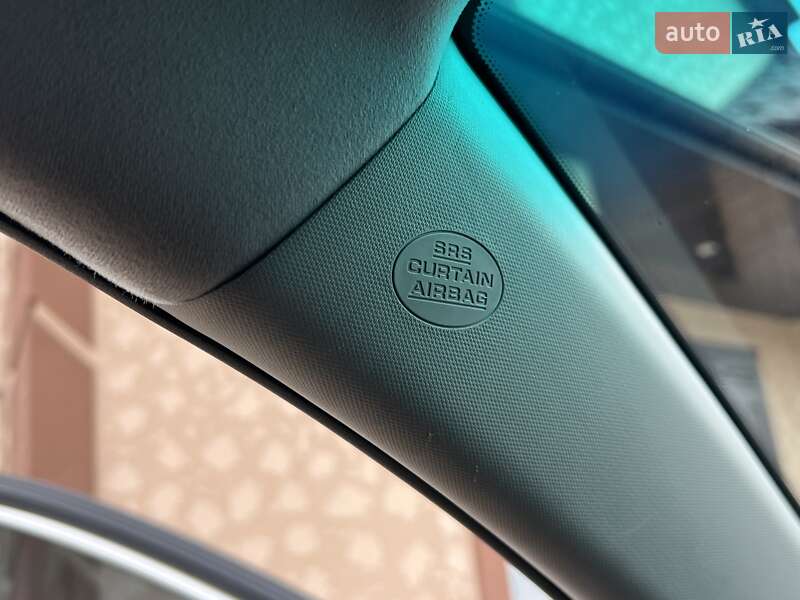 Седан Toyota Camry 2011 в Івано-Франківську