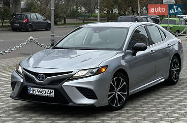 Седан Toyota Camry 2020 в Черноморске
