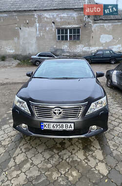 Седан Toyota Camry 2012 в Солоному