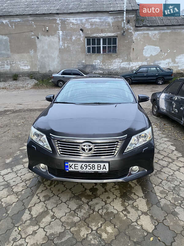 Toyota Camry 2012