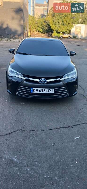 Седан Toyota Camry 2015 в Києві фото Седан Toyota Camry 2015 в Києві