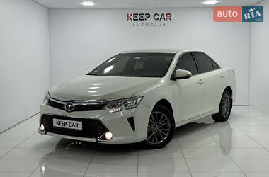 Седан Toyota Camry 2016 в Одессе