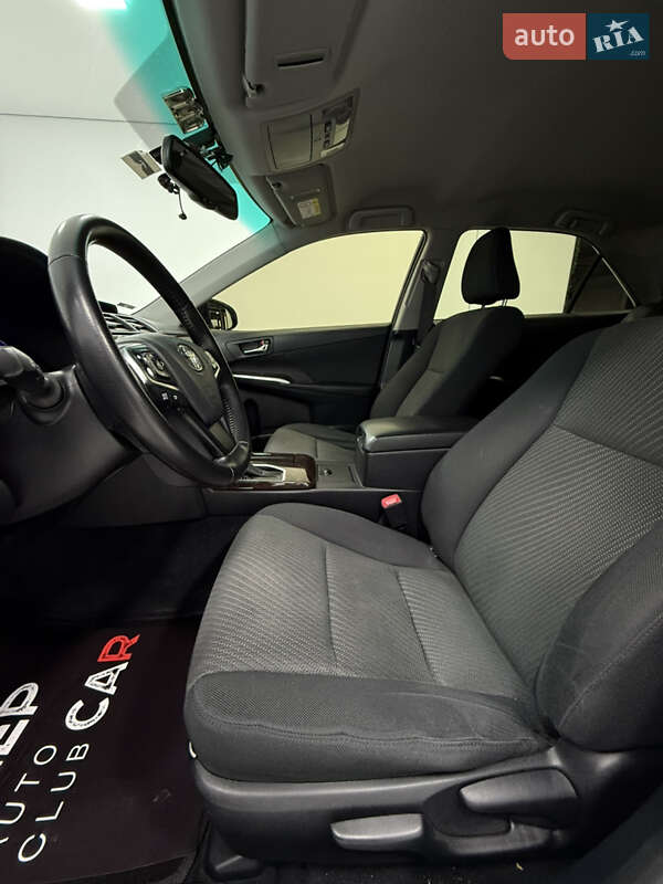 Седан Toyota Camry 2016 в Одесі