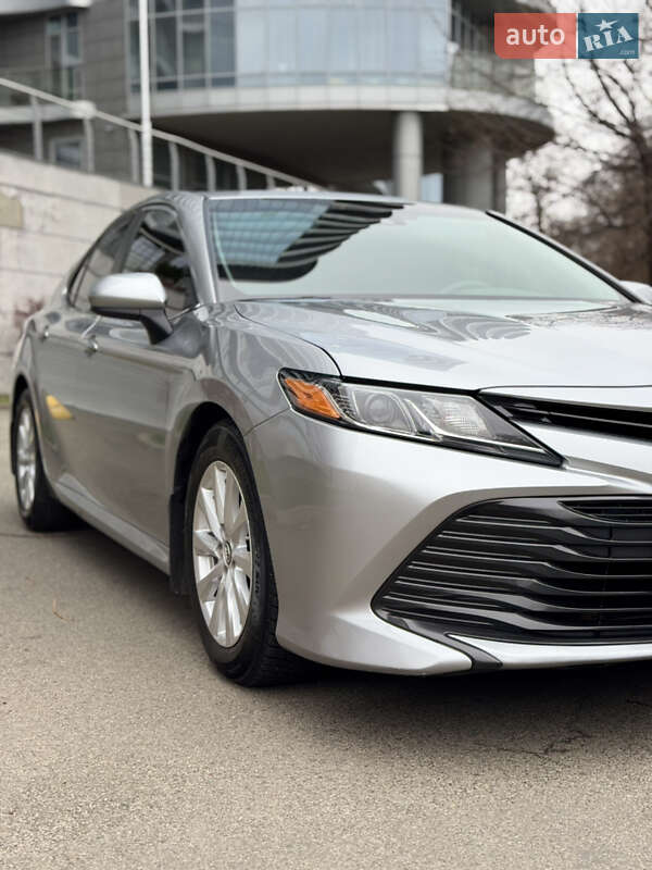 Седан Toyota Camry 2018 в Киеве фото 9 Седан Toyota Camry 2018 в Киеве