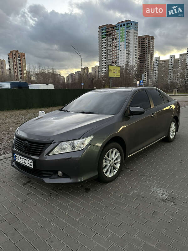 Седан Toyota Camry 2012 в Києві фото 2 Седан Toyota Camry 2012 в Києві
