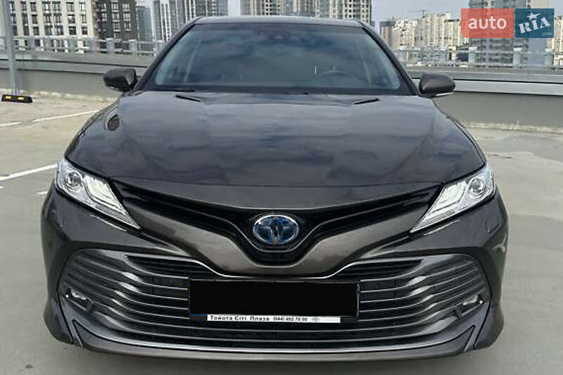 Toyota Camry 2020