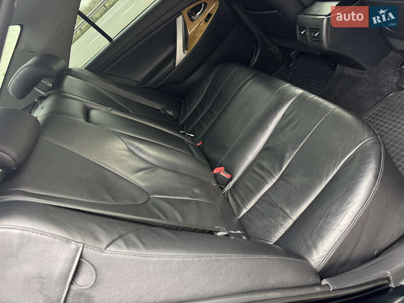 Седан Toyota Camry 2007 в Днепре