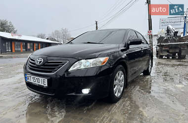 Седан Toyota Camry 2008 в Ивано-Франковске