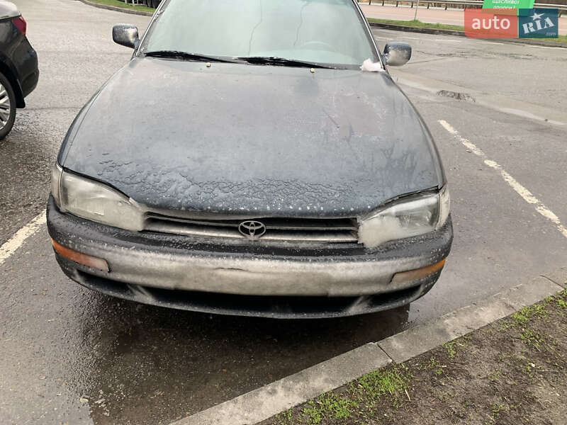 Седан Toyota Camry 1991 в Виннице