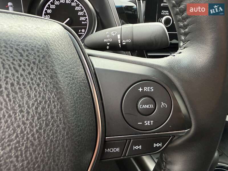 Седан Toyota Camry 2021 в Кропивницькому