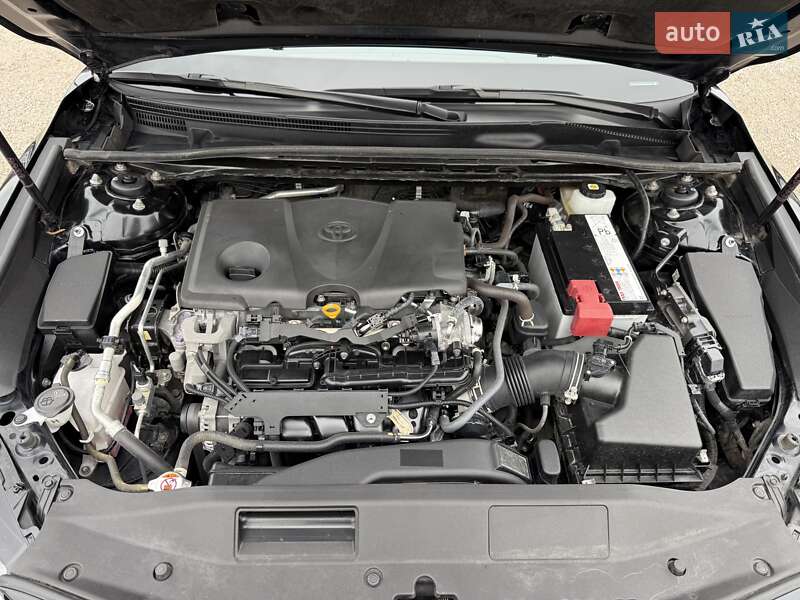 Седан Toyota Camry 2021 в Кропивницькому