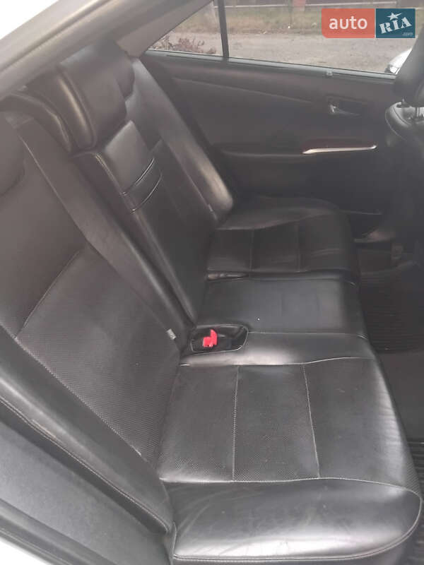 Седан Toyota Camry 2014 в Киеве