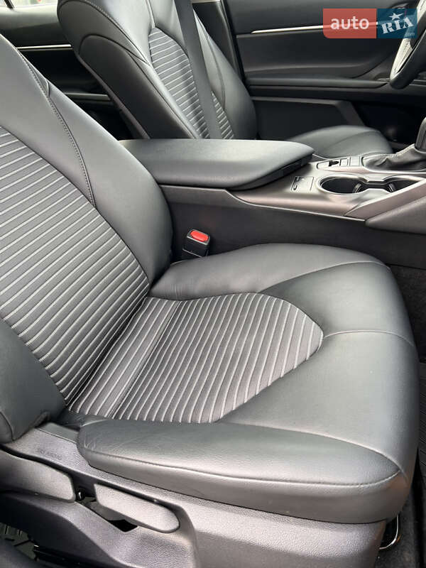 Седан Toyota Camry 2022 в Умани фото 34 Седан Toyota Camry 2022 в Умани