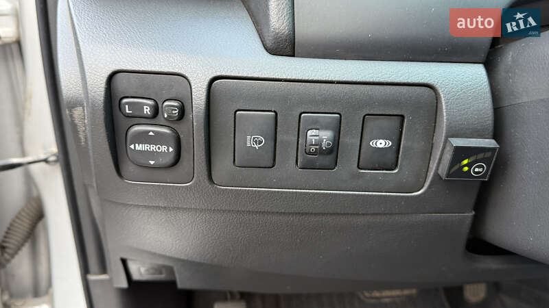 Седан Toyota Camry 2008 в Киеве