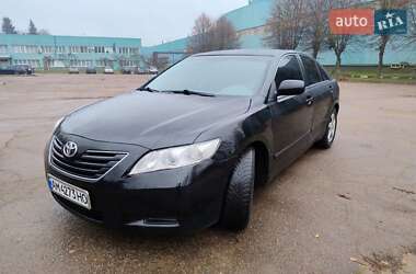 Седан Toyota Camry 2008 в Житомире