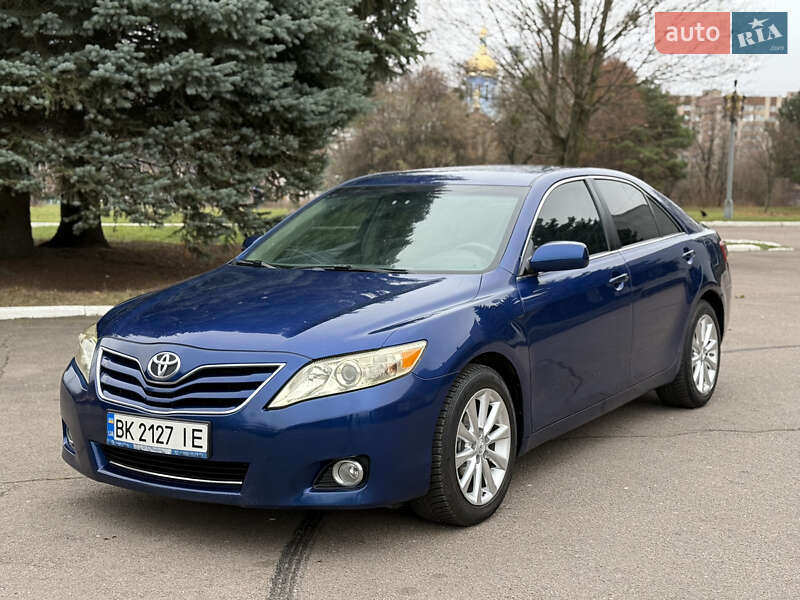 Toyota Camry 2011