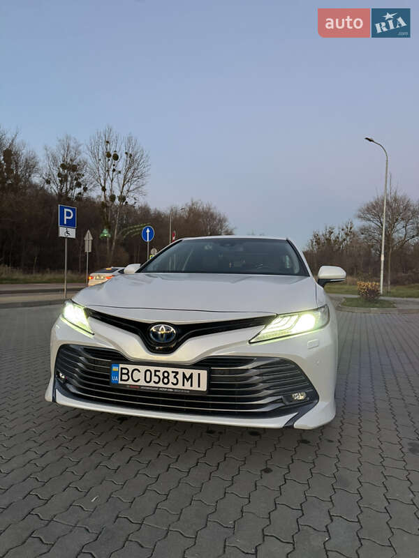 Седан Toyota Camry 2019 в Львове фото 2 Седан Toyota Camry 2019 в Львове