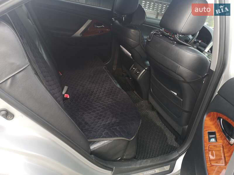 Седан Toyota Camry 2008 в Мостиске