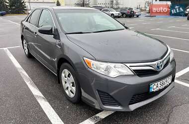 Седан Toyota Camry 2012 в Киеве