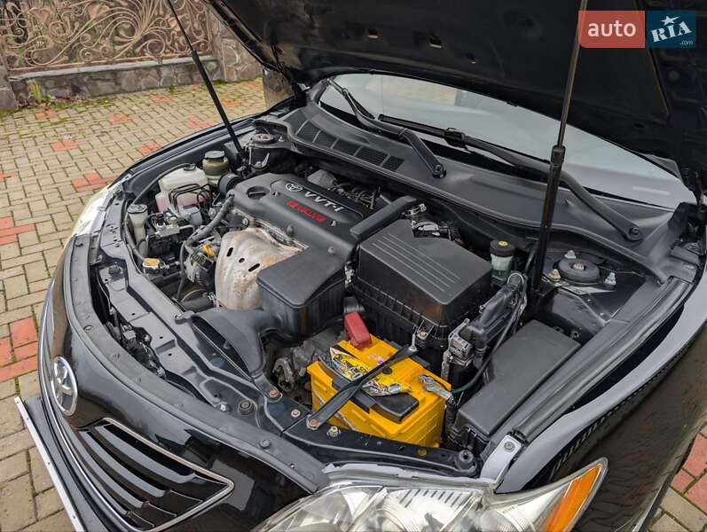 Седан Toyota Camry 2008 в Ивано-Франковске