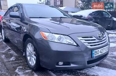 Седан Toyota Camry 2007 в Ровно
