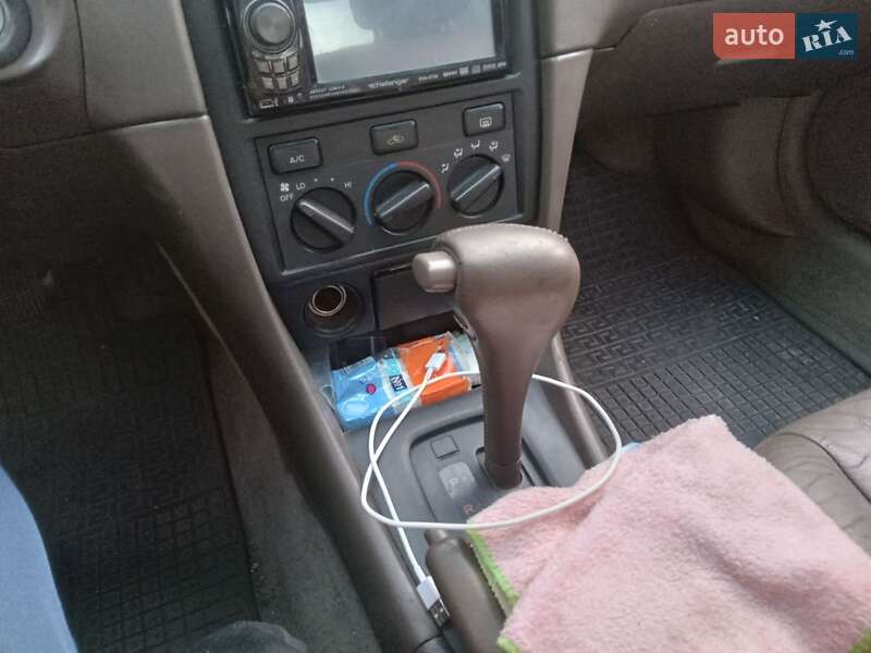 Седан Toyota Camry 2000 в Белгороде-Днестровском