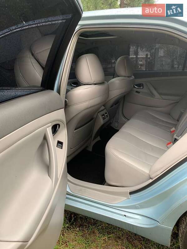 Седан Toyota Camry 2007 в Киеве