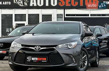 Седан Toyota Camry 2015 в Харькове