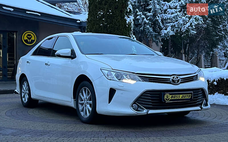 Toyota Camry 2017