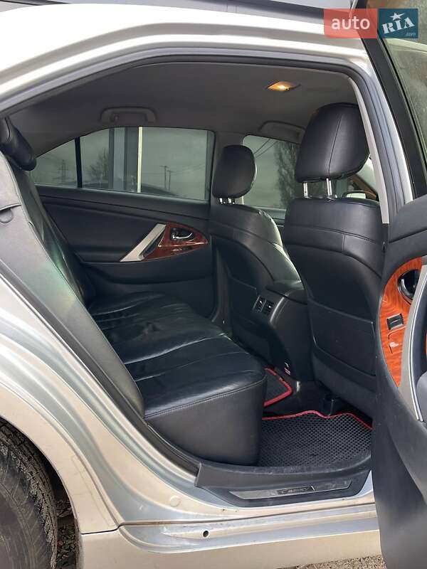 Седан Toyota Camry 2007 в Киеве