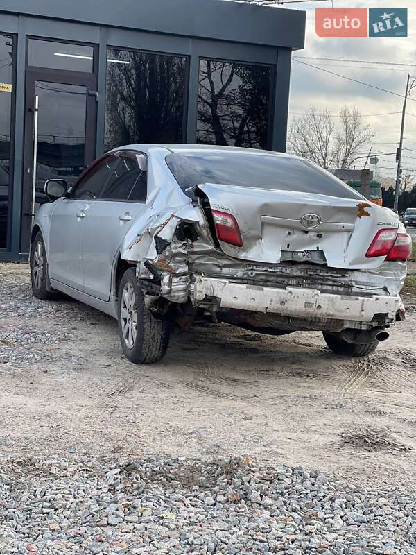 Седан Toyota Camry 2007 в Киеве