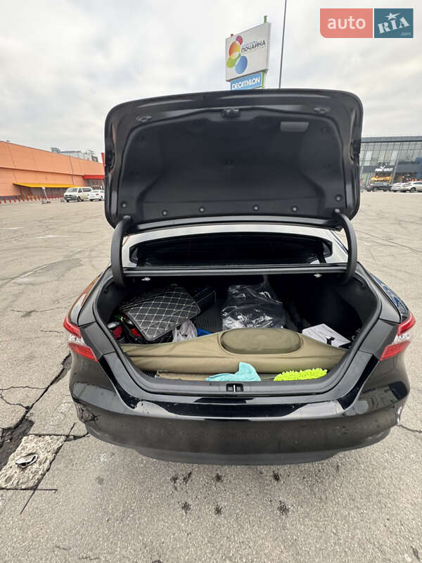 Седан Toyota Camry 2021 в Києві фото 31 Седан Toyota Camry 2021 в Києві