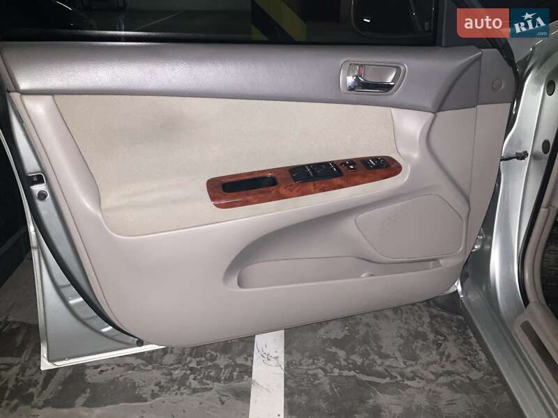 Седан Toyota Camry 2004 в Днепре фото 19 Седан Toyota Camry 2004 в Днепре