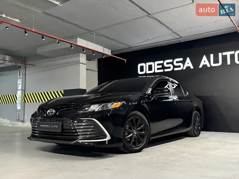 Toyota Camry 2021