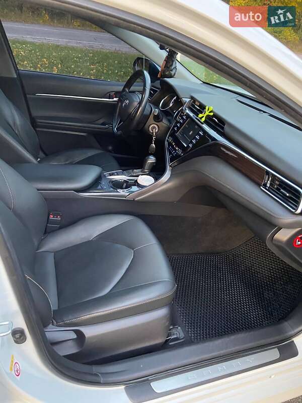 Седан Toyota Camry 2017 в Белой Церкви