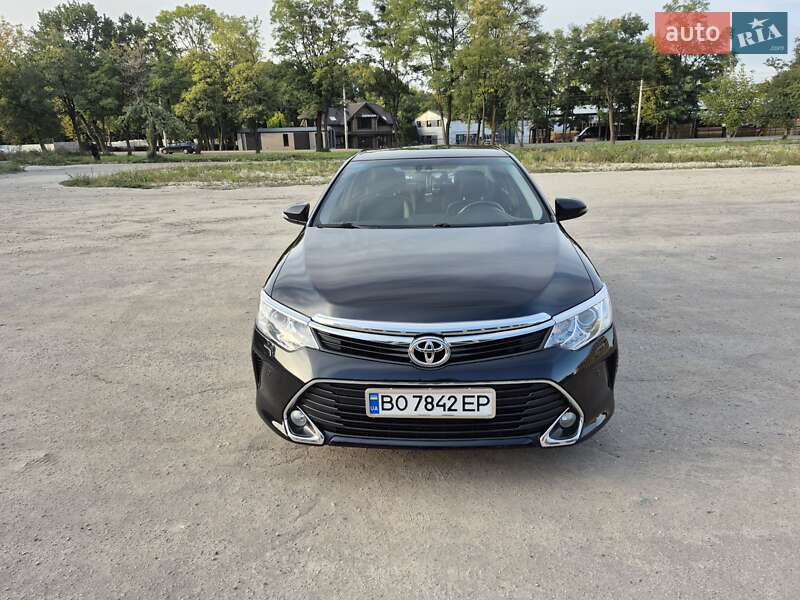 Седан Toyota Camry 2016 в Тернополе фото 12 Седан Toyota Camry 2016 в Тернополе