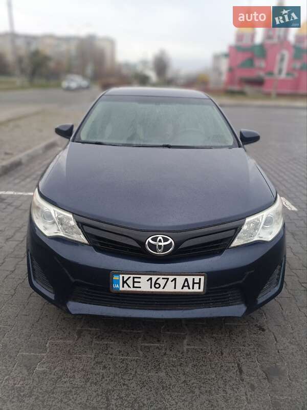 Toyota Camry 2014