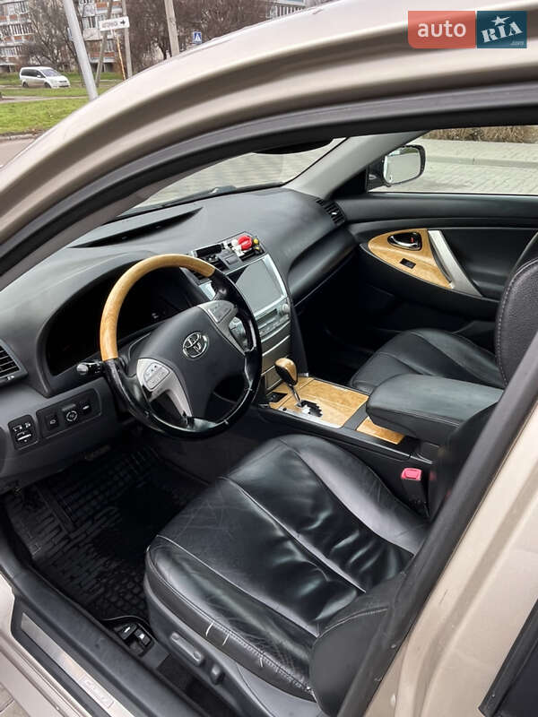 Седан Toyota Camry 2007 в Черкассах