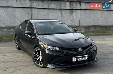 Седан Toyota Camry 2023 в Києві